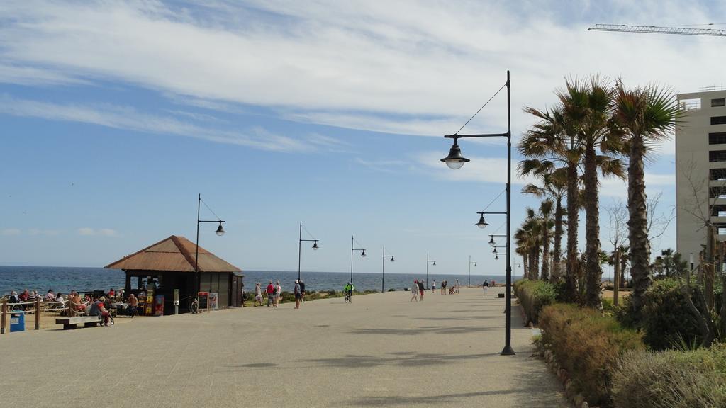 He La Entrada Punta Prima Hotell Torrevieja Eksteriør bilde