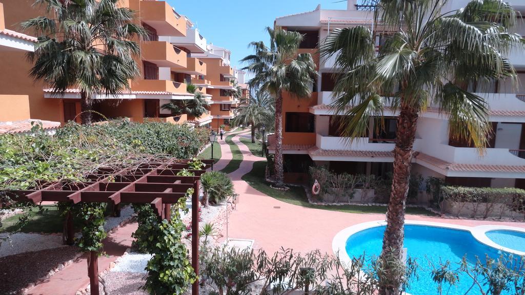 He La Entrada Punta Prima Hotell Torrevieja Eksteriør bilde